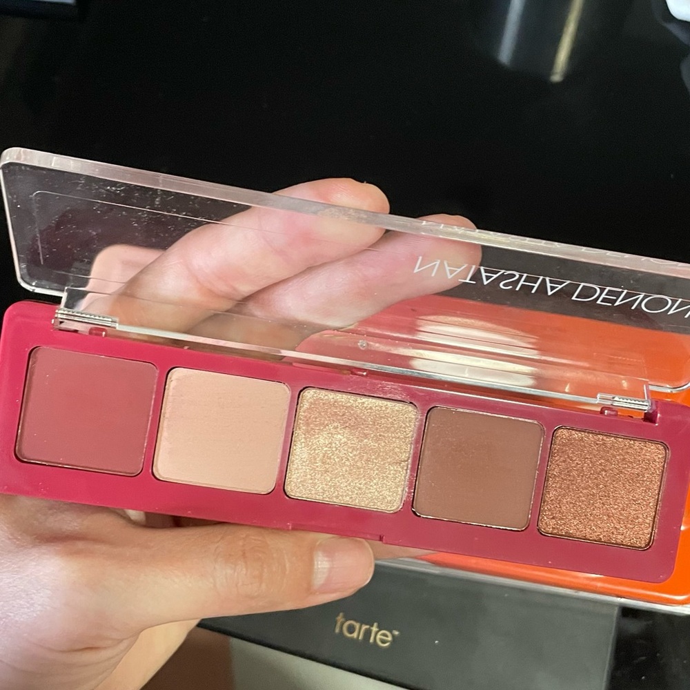 Makeup bundle - Picture 7 of 10